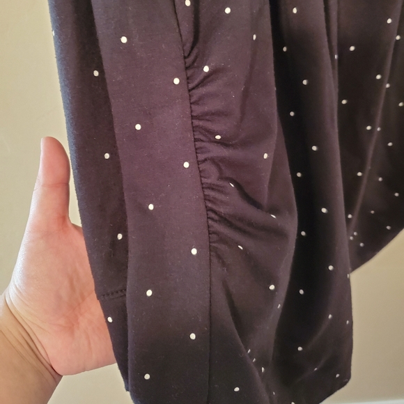 Beautiful comfy maternity shirt - Picture 3 of 5